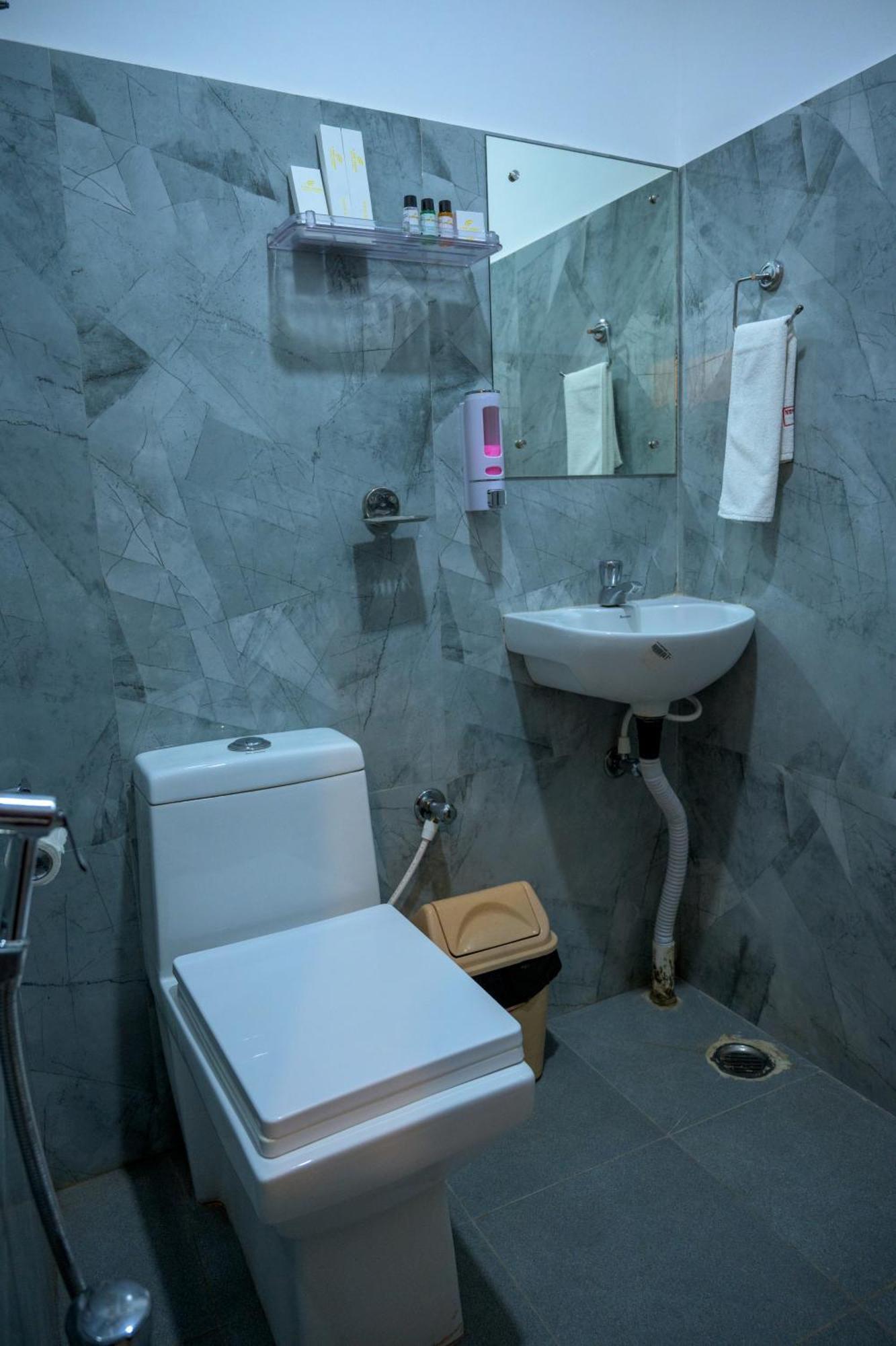 A One Lagoon 3* Puri