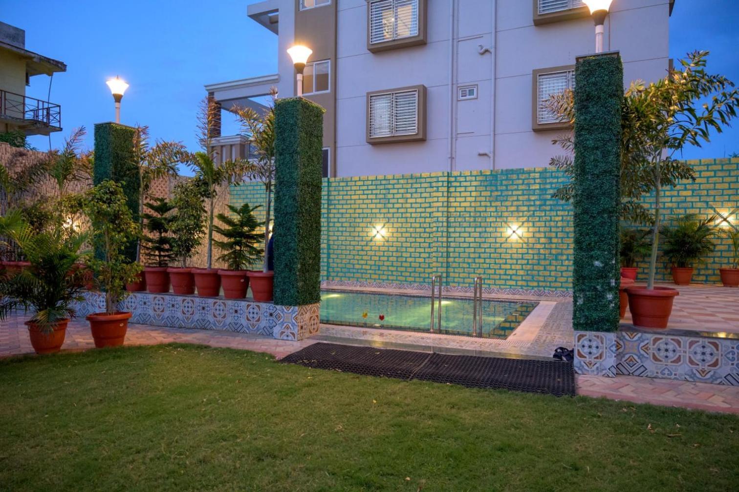 A One Lagoon Hotel